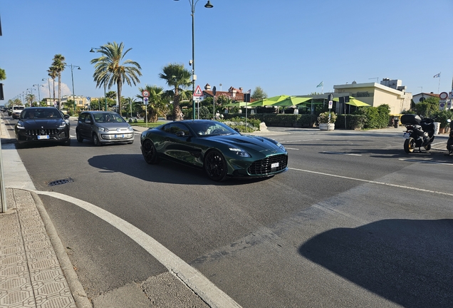Aston Martin Vanquish 2025