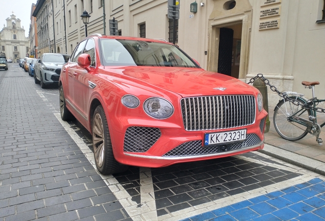 Bentley Bentayga Hybrid Azure 2024