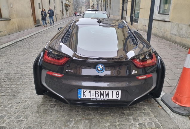 BMW i8
