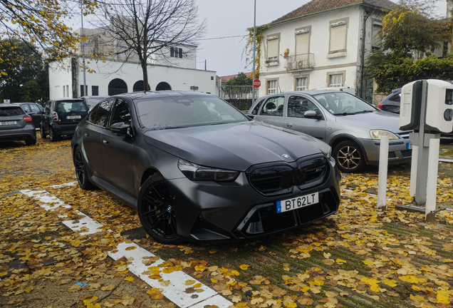 BMW M5 G90