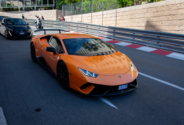 Lamborghini Huracán LP640-4 Performante