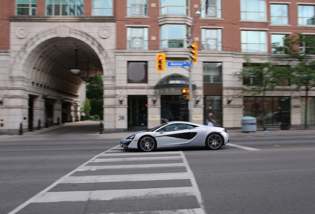 McLaren 570S