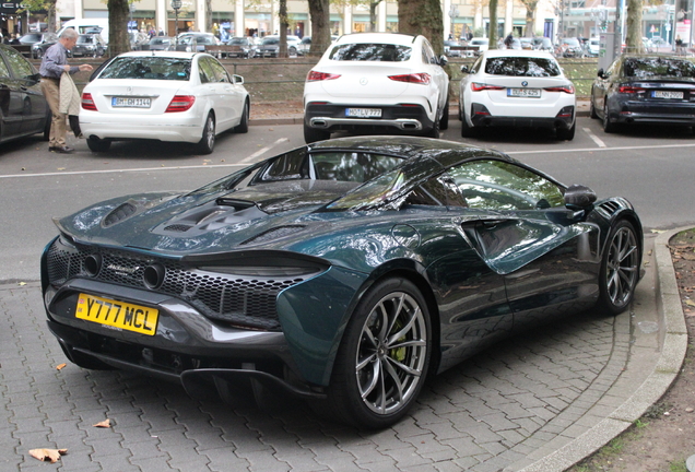 McLaren Artura Spider