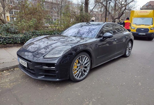 Porsche 972 Panamera Turbo S E-Hybrid