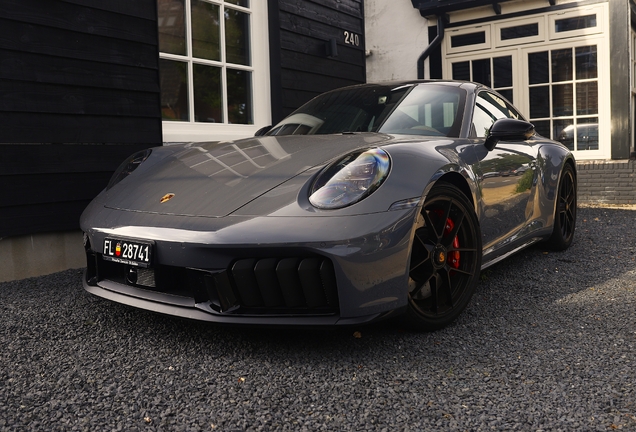 Porsche 992 Carrera 4 GTS MkII