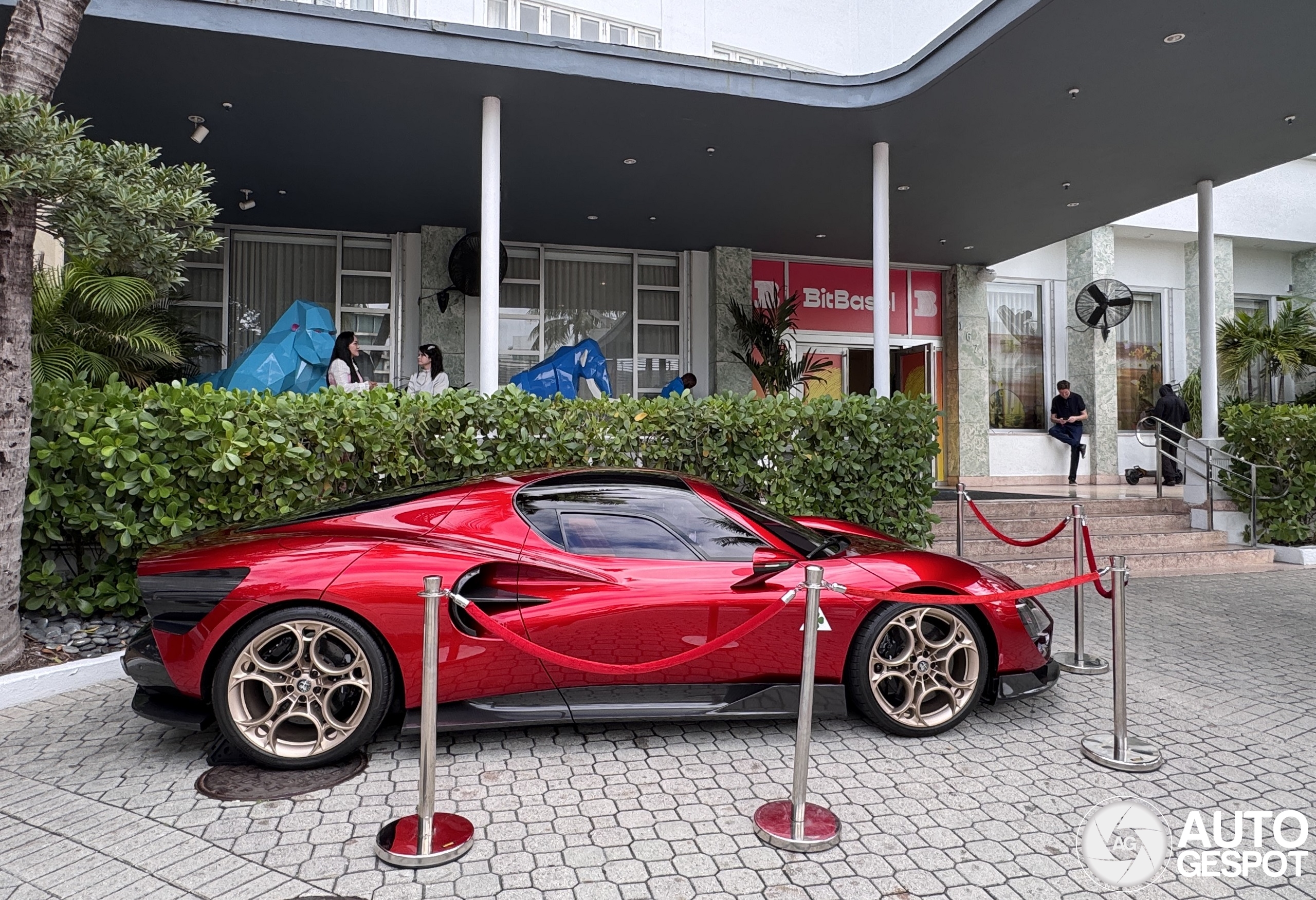 Alfa Romeo 33 Stradale 2023