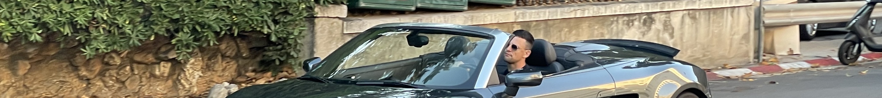 Audi R8 V8 Spyder 2013