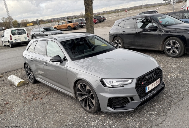 Audi RS4 Avant B9