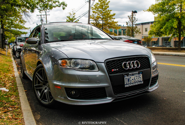 Audi RS4 Sedan