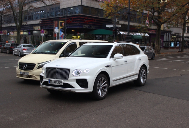 Bentley Bentayga V8 2021
