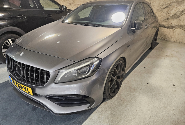 Mercedes-AMG A 45 W176 2015