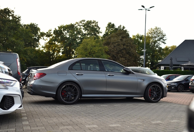 Mercedes-AMG E 63 S W213