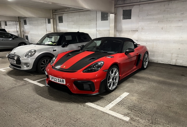 Porsche 718 Spyder RS Weissach Package
