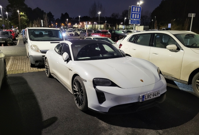 Porsche Taycan GTS