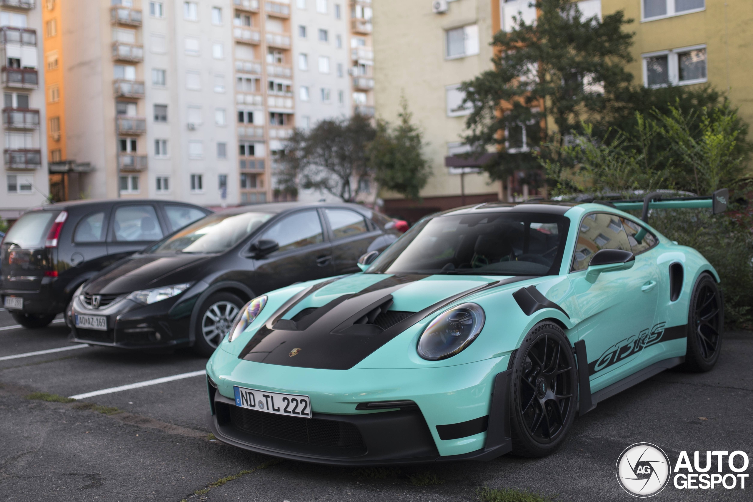 Porsche 992 GT3 RS MkI Weissach Package