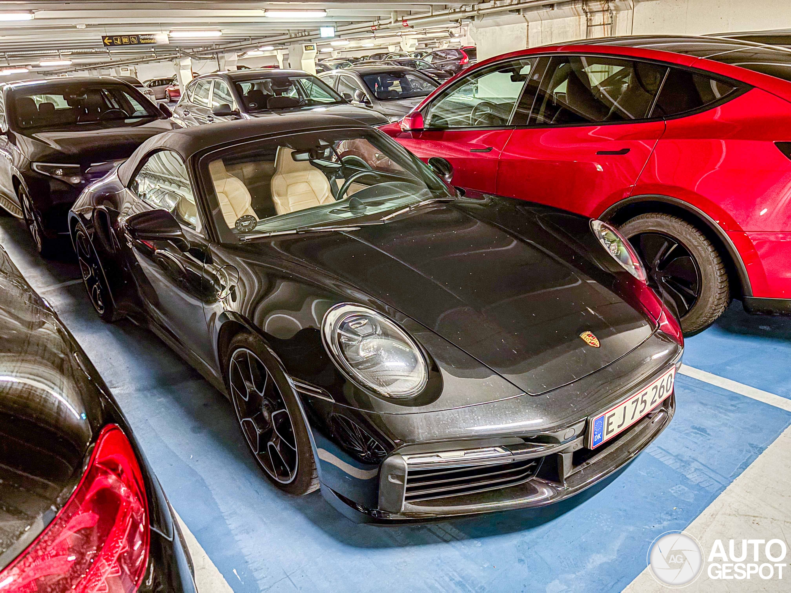 Porsche 992 Turbo Cabriolet MkI