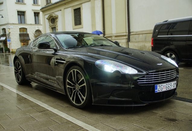 Aston Martin DBS Carbon Black Edition