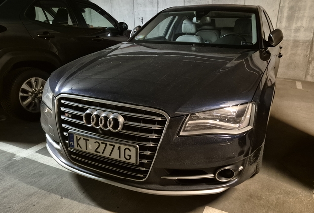 Audi S8 D4