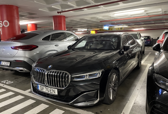 BMW M760Li xDrive 2019