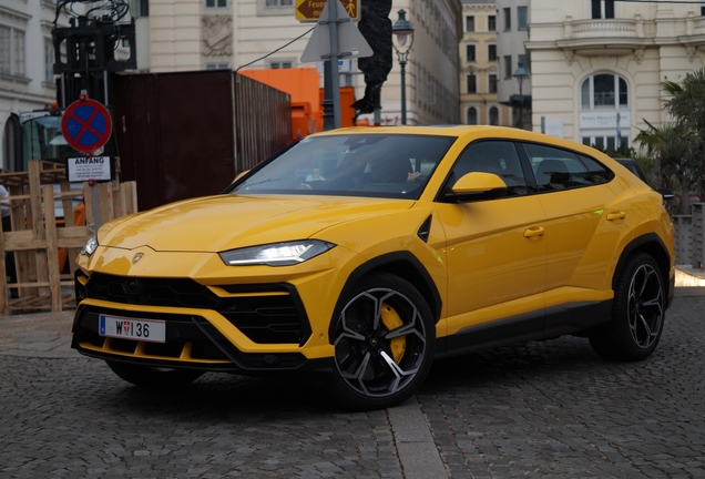 Lamborghini Urus