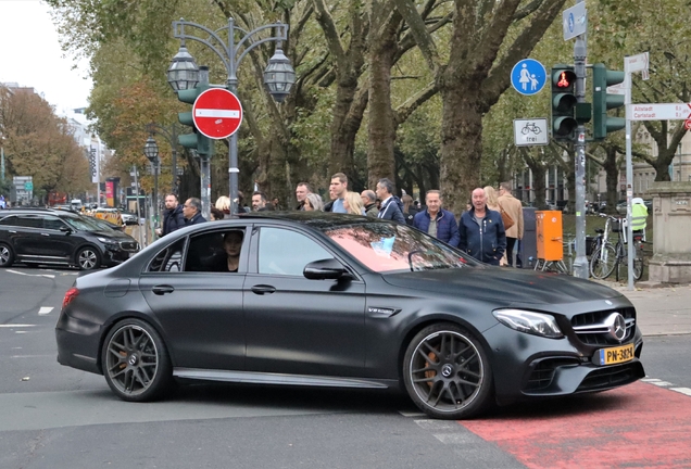 Mercedes-AMG E 63 S W213