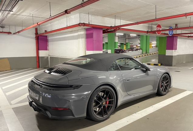 Porsche 992 Carrera 4 GTS Cabriolet MkII