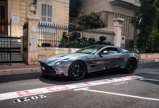 Aston Martin Vanquish 2025