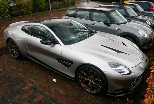 Aston Martin Vanquish 2025