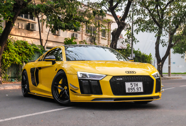 Audi R8 V10 Plus 2015