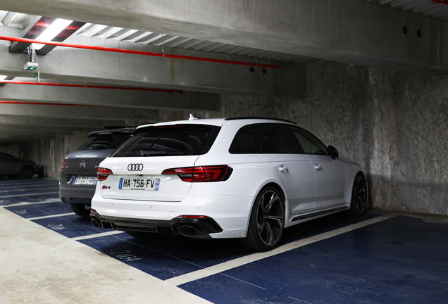 Audi RS4 Avant B9
