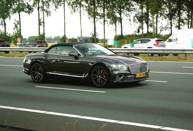 Bentley Continental GTC V8 2020