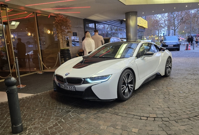 BMW i8