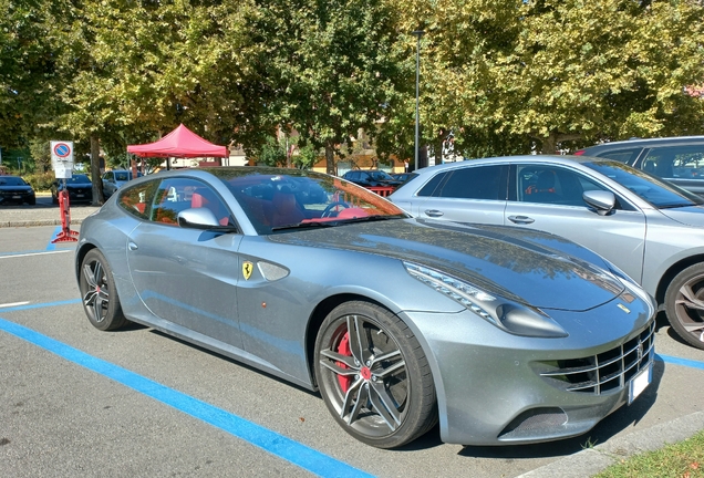 Ferrari FF