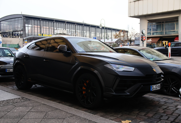 Lamborghini Urus S