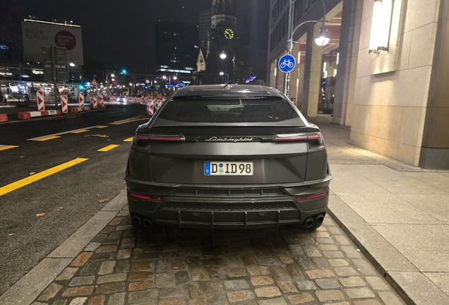 Lamborghini Urus S