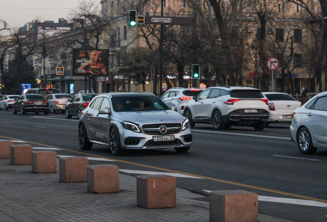 Mercedes-AMG GLA 45 X156 2017