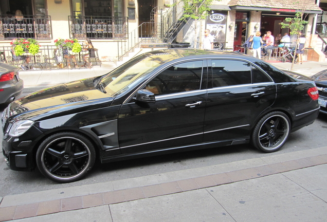 Mercedes-Benz Brabus E B63S Biturbo