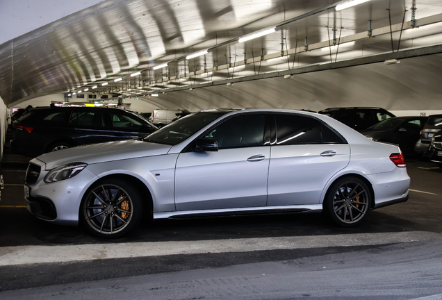 Mercedes-Benz E 63 AMG S W212