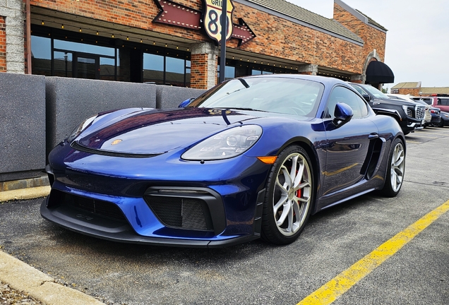 Porsche 718 Cayman GT4