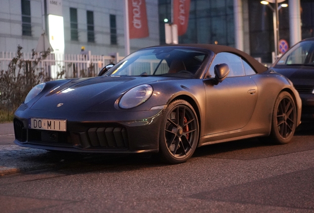 Porsche 992 Carrera 4 GTS Cabriolet MkII