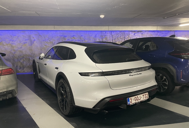 Porsche Taycan Turbo Cross Turismo