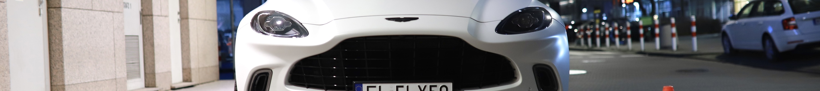 Aston Martin DBX