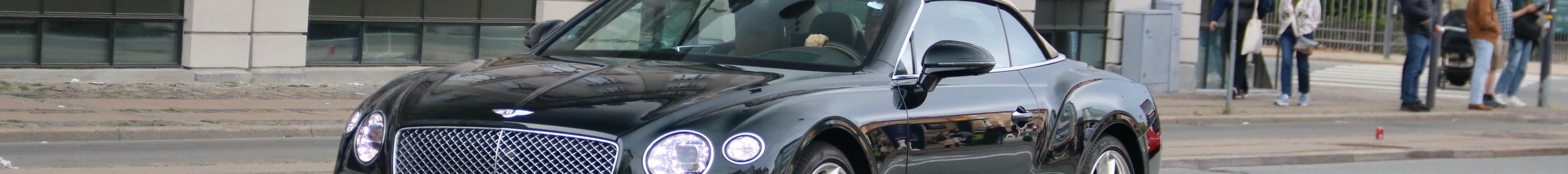 Bentley Continental GTC 2019