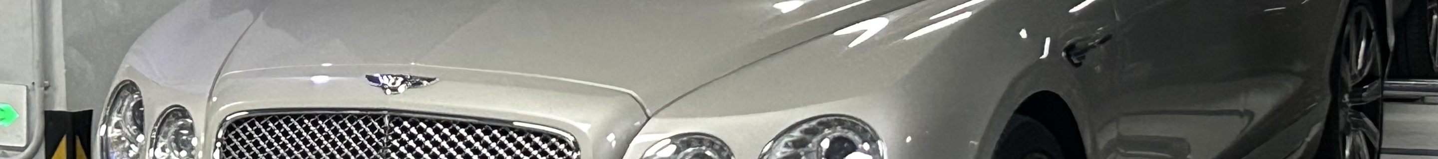 Bentley Flying Spur V8