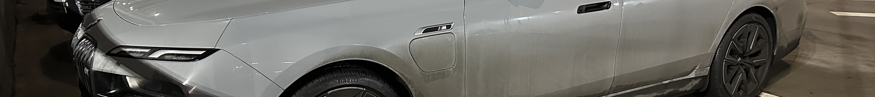 BMW M760e xDrive