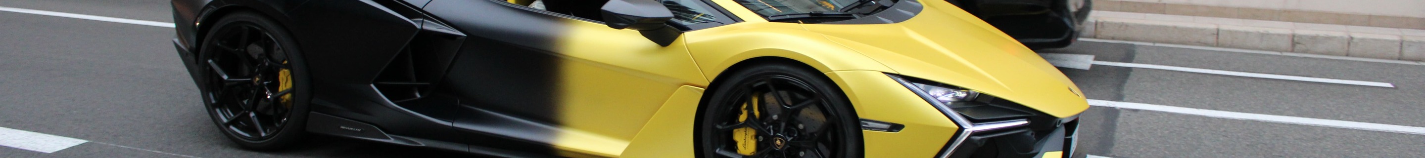 Lamborghini Revuelto