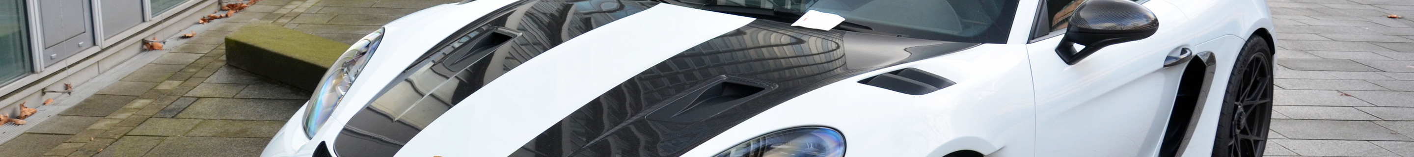 Porsche 718 Cayman GT4 RS Weissach Package