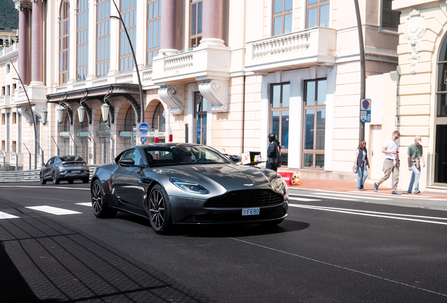 Aston Martin DB11 V8