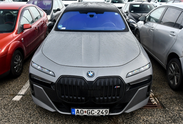 BMW M760e xDrive