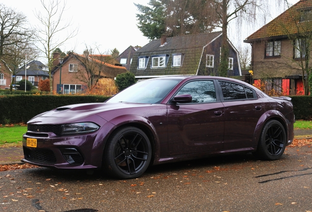 Dodge Charger SRT-8